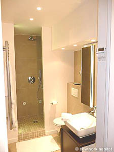 Paris 2 Zimmer ferienwohnung - badezimmer (PA-3681) photo 2 von 3