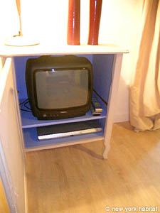 Paris Studio apartment - living room (PA-3685) photo 7 of 9