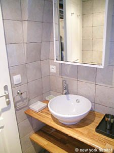 Paris Studio apartment - bathroom (PA-3687) photo 3 of 3