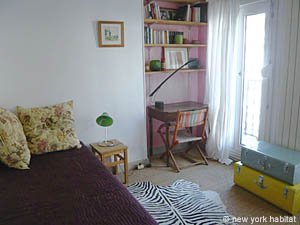 Paris 2 Bedroom accommodation - bedroom 1 (PA-3690) photo 2 of 5
