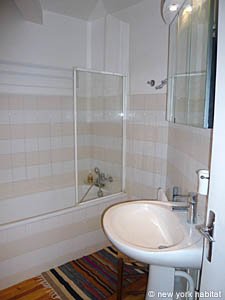 Paris 2 Bedroom accommodation - bathroom 1 (PA-3690) photo 1 of 3