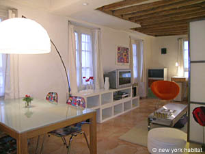 Paris T2 logements location appartements - s&eacute;jour (PA-3692) photo 1 de 9