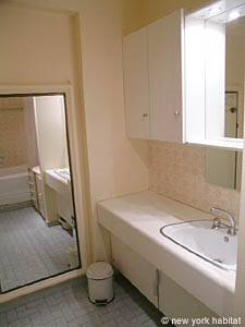 Paris 4 Zimmer wohnungsvermietung - badezimmer 1 (PA-3697) photo 4 von 4