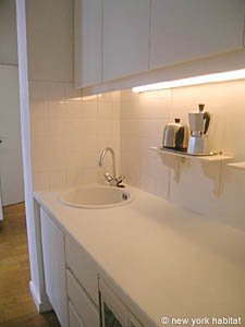 Paris Studio accommodation - kitchen (PA-3698) photo 2 of 3