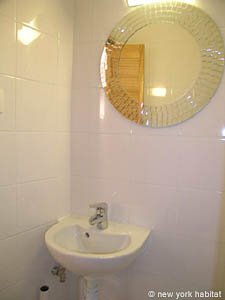 Paris Studio apartment - bathroom (PA-3705) photo 1 of 3