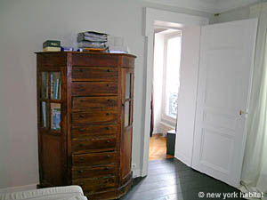 Paris 3 Bedroom accommodation - bedroom 2 (PA-3711) photo 3 of 4