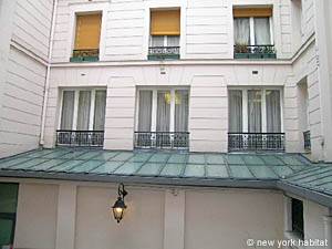 Paris 1 Bedroom accommodation - bedroom (PA-3718) photo 7 of 7