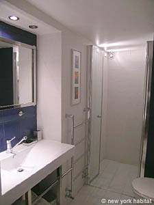 Paris 1 Bedroom accommodation - bathroom (PA-3718) photo 2 of 4