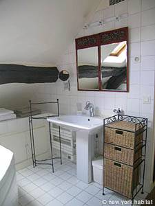 Paris Studio - Duplex accommodation - bathroom 1 (PA-3722) photo 2 of 3
