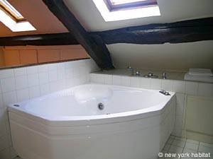 Paris Studio - Duplex accommodation - bathroom 1 (PA-3722) photo 3 of 3