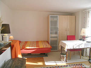 Paris 1 Bedroom accommodation - bedroom (PA-3732) photo 1 of 8
