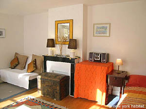 Paris 1 Bedroom accommodation - bedroom (PA-3732) photo 7 of 8