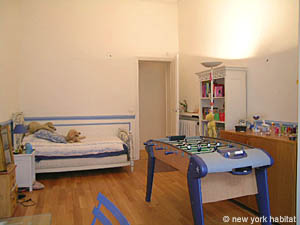 Paris 5 Bedroom apartment - bedroom 3 (PA-3734) photo 2 of 3