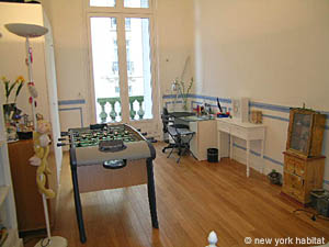 Paris 5 Bedroom apartment - bedroom 3 (PA-3734) photo 1 of 3