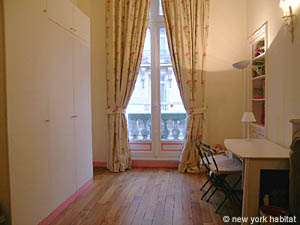 Paris 5 Bedroom apartment - bedroom 4 (PA-3734) photo 2 of 3