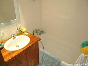 Paris 5 Bedroom apartment - bathroom 2 (PA-3734) photo 2 of 2