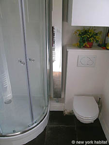 Paris 1 Bedroom apartment - bathroom (PA-3740) photo 2 of 3