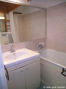 Paris 3 Zimmer wohnungsvermietung - badezimmer 1 (PA-3752) photo 1 von 2