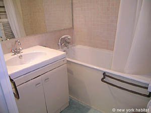 Paris 3 Zimmer wohnungsvermietung - badezimmer 1 (PA-3752) photo 2 von 2