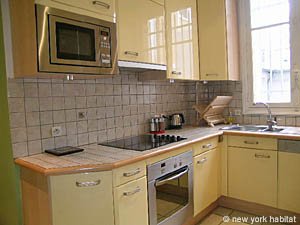 Paris 2 Bedroom accommodation - kitchen (PA-3762) photo 3 of 4