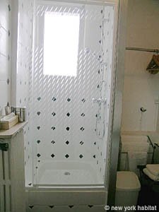 Paris Studio/T1 appartements location vacances - salle d'eau 1 (PA-3763) photo 3 de 4