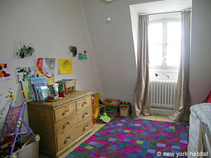 Paris 3 Bedroom accommodation - bedroom 1 (PA-3764) photo 2 of 4