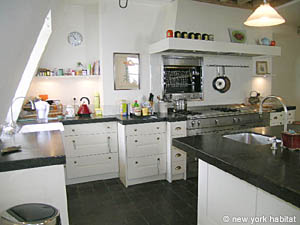 Paris 3 Bedroom accommodation - kitchen 1 (PA-3764) photo 2 of 4