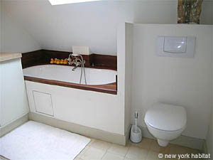 Paris 3 Bedroom accommodation - bathroom 3 (PA-3764) photo 4 of 4