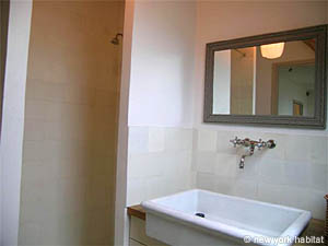 Paris 3 Bedroom accommodation - bathroom 2 (PA-3764) photo 2 of 6