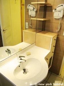 Paris 1 Bedroom apartment - bathroom 1 (PA-3767) photo 4 of 4