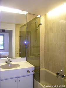Paris Alcove Studio/T1 logements location appartements - salle d'eau 1 (PA-3775) photo 1 de 3