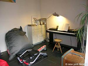 Paris 3 Bedroom - Loft accommodation - bedroom 2 (PA-3776) photo 2 of 4