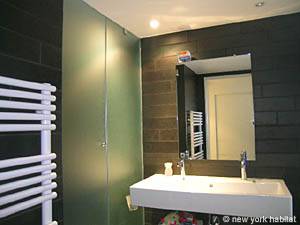 Paris 3 Bedroom - Loft accommodation - bathroom 2 (PA-3776) photo 3 of 3