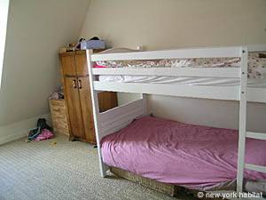 Paris 3 Bedroom accommodation - bedroom 2 (PA-3779) photo 1 of 4