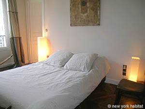 Paris 2 Bedroom apartment - bedroom 1 (PA-3799) photo 2 of 7