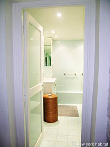 Par&iacute;s 1 Dormitorio apartamento - ba&ntilde;o (PA-3802) photo 1 de 4