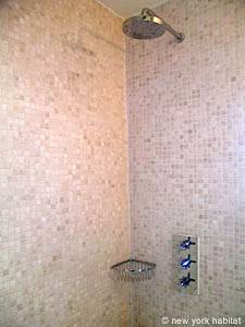 Paris Studio/T1 appartements location vacances - salle d'eau (PA-3803) photo 3 de 3