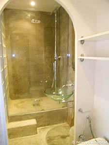 Paris Studio apartment - bathroom (PA-3806) photo 1 of 3