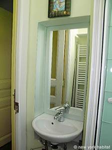 Paris Studio/T1 logements location appartements - salle d'eau (PA-3823) photo 2 de 4