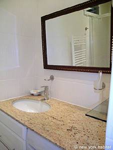 Paris 2 Zimmer wohnungsvermietung - badezimmer 1 (PA-3827) photo 3 von 5