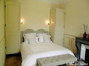 Paris Alcove Studio accommodation - living room (PA-3828) photo 11 of 16