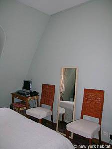 Paris T2 appartements location vacances - chambre (PA-3833) photo 3 de 7