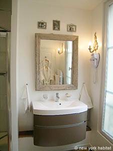Paris 1 Bedroom accommodation - bathroom 1 (PA-3836) photo 3 of 6