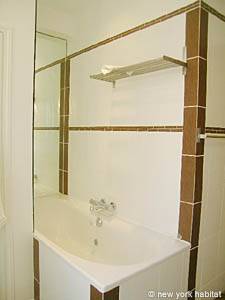 Paris 1 Bedroom accommodation - bathroom 1 (PA-3836) photo 6 of 6