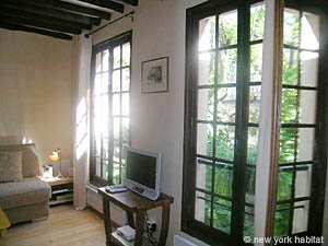 Paris Studio/T1 appartements location vacances - s&eacute;jour (PA-3843) photo 8 de 10