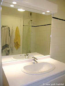 Paris T2 logements location appartements - salle d'eau 1 (PA-3844) photo 3 de 5