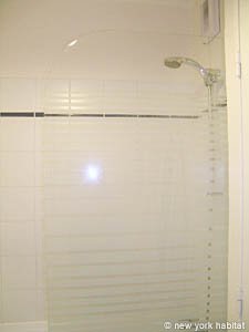 Paris T2 logements location appartements - salle d'eau 1 (PA-3844) photo 4 de 5