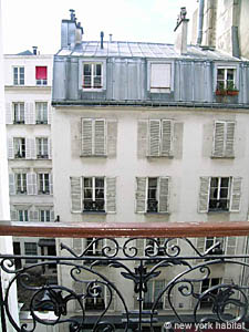 Paris T2 logements location appartements - s&eacute;jour (PA-3847) photo 8 de 10