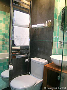 Paris T2 logements location appartements - salle d'eau (PA-3856) photo 6 de 6