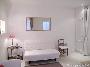 Paris Studio accommodation - living room (PA-3887) photo 2 of 6